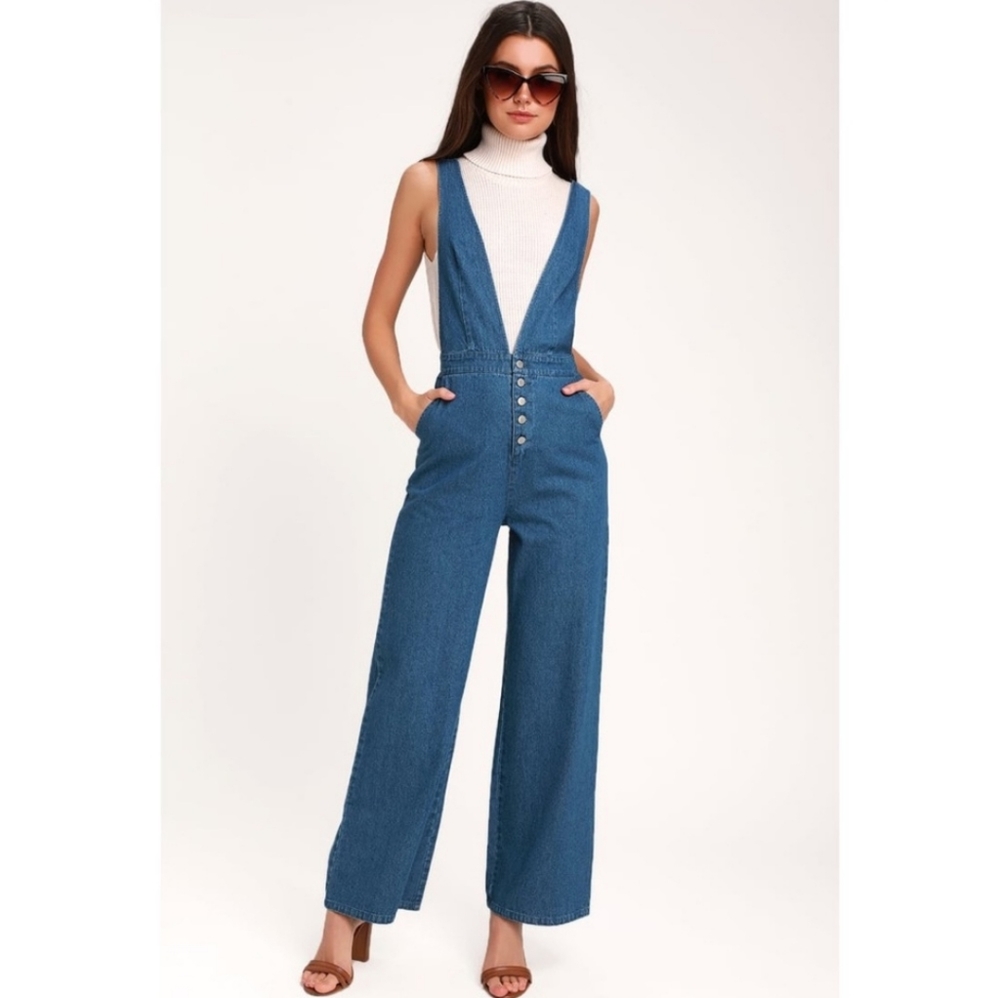 Lulus Erin Medium Wash Wide Leg Deep-V Denim Jumpsuit